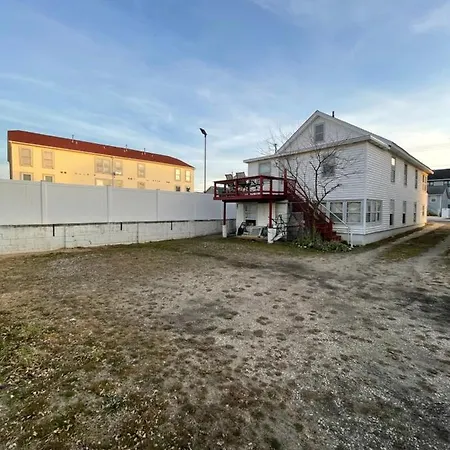 Next To Seaside Boardwalk! - Spacious 3 Bedroom